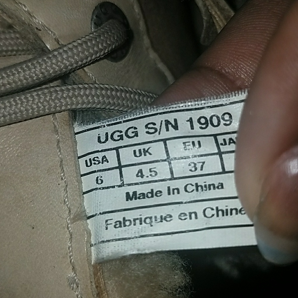 Boots - Picture 3 of 8